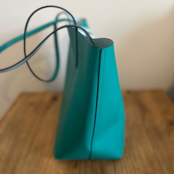 Kate Spade Large Leather Reversible Tote in Fig Leaf - Picture 2 of 3